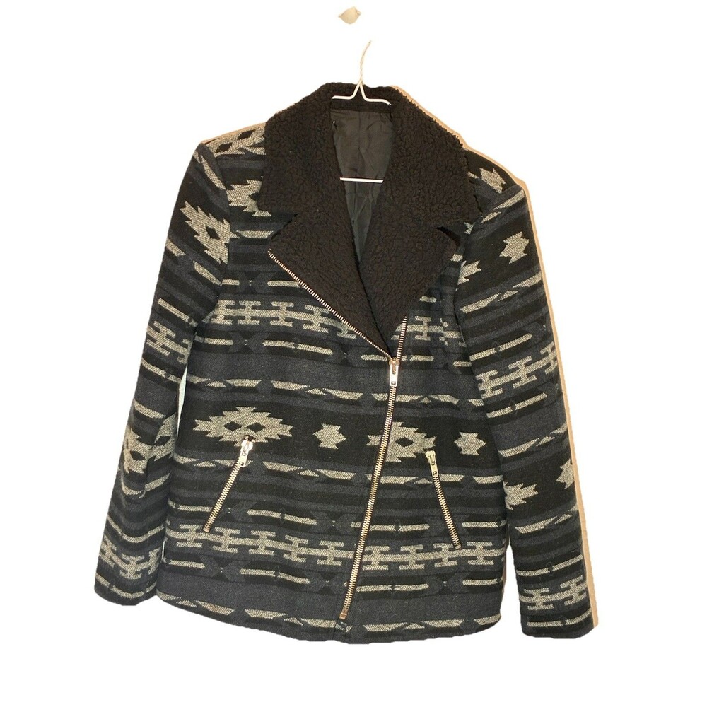 Forever 21 Size Small  Jacket Black Gray Aztec Print Wool Blend  Southwestern